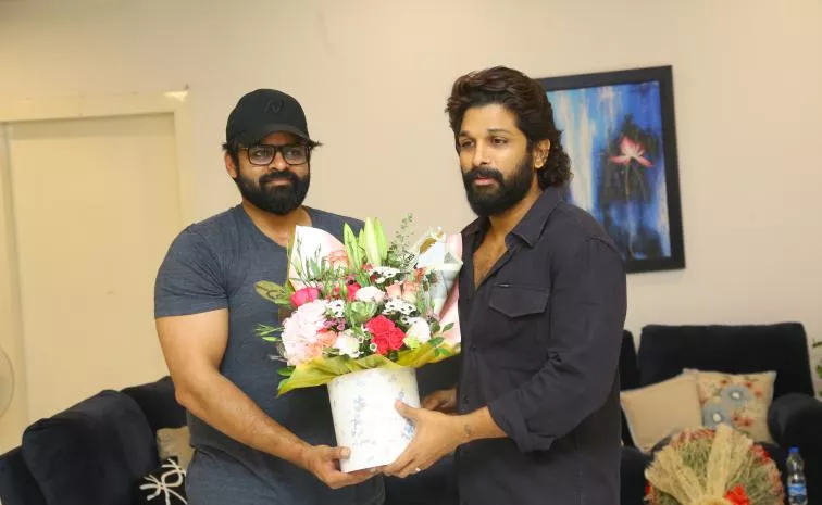 Tollywood Hero Sai Dharam Tej Un Follow Allu Arjun In Social Media