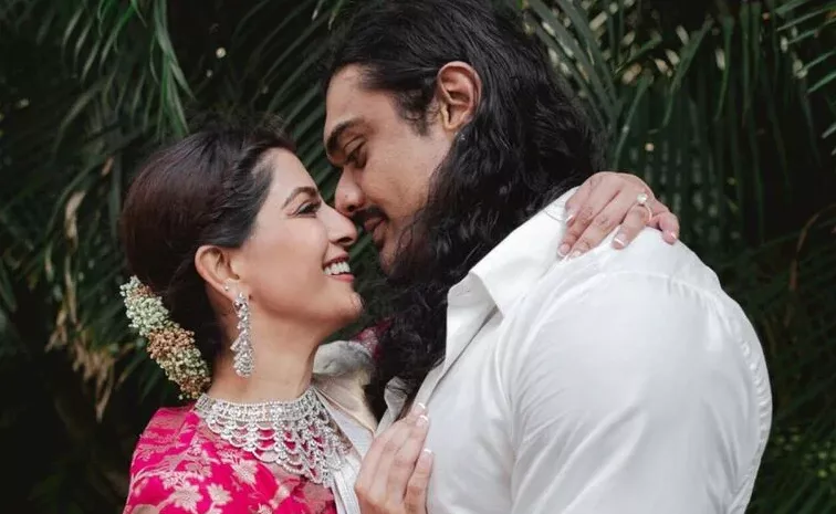  Varalaxmi Sarathkumar Plans To Her Marriage In This Country Goes Viral