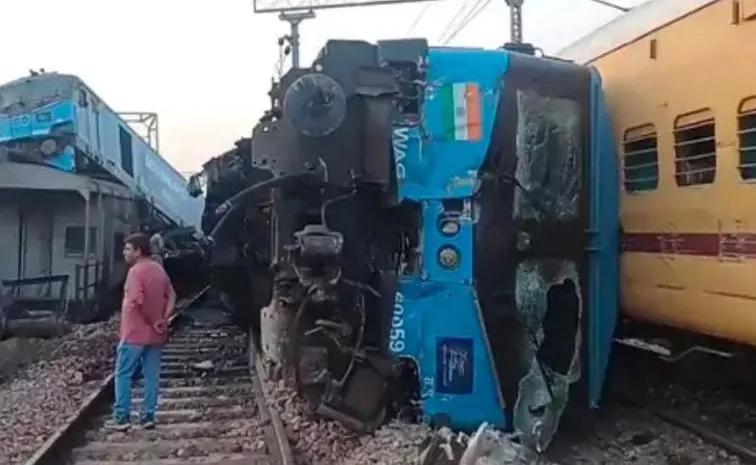 Train Accident in Fatehgarh