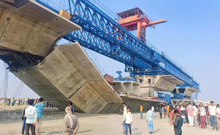 Under-construction bridge collapses in Bihar