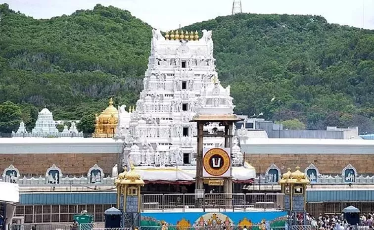 Crowd Of Devotees Increased In Tirumala