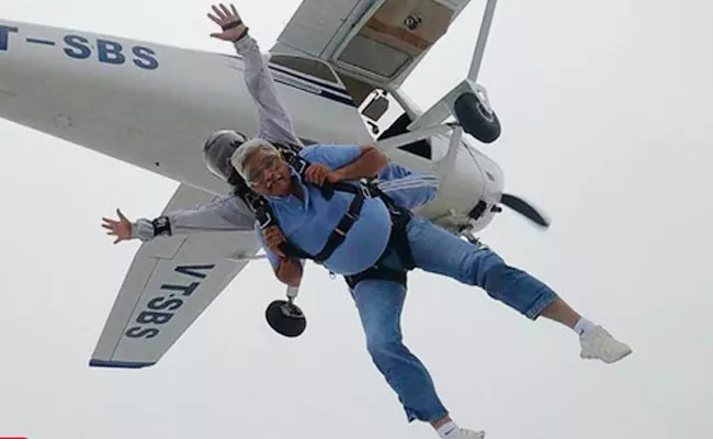 Union Minister Takes The Plunge On Skydiving Day 