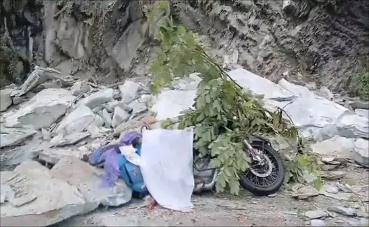 Uttarakhand: Landslide kills two Hyderabad bikers returning from Badrinath temple