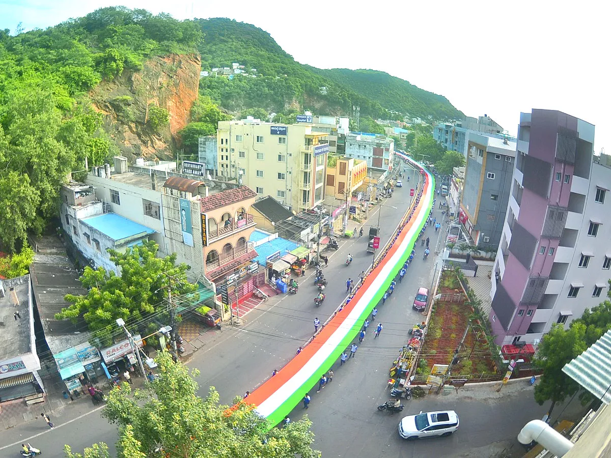 National Flag 1000 ft in meters in Vijayawada - Sakshi