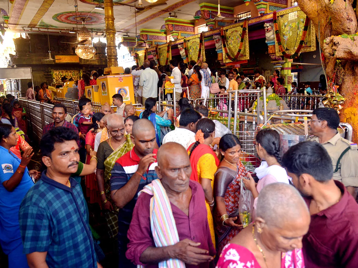 kanaka durga temple - Sakshi