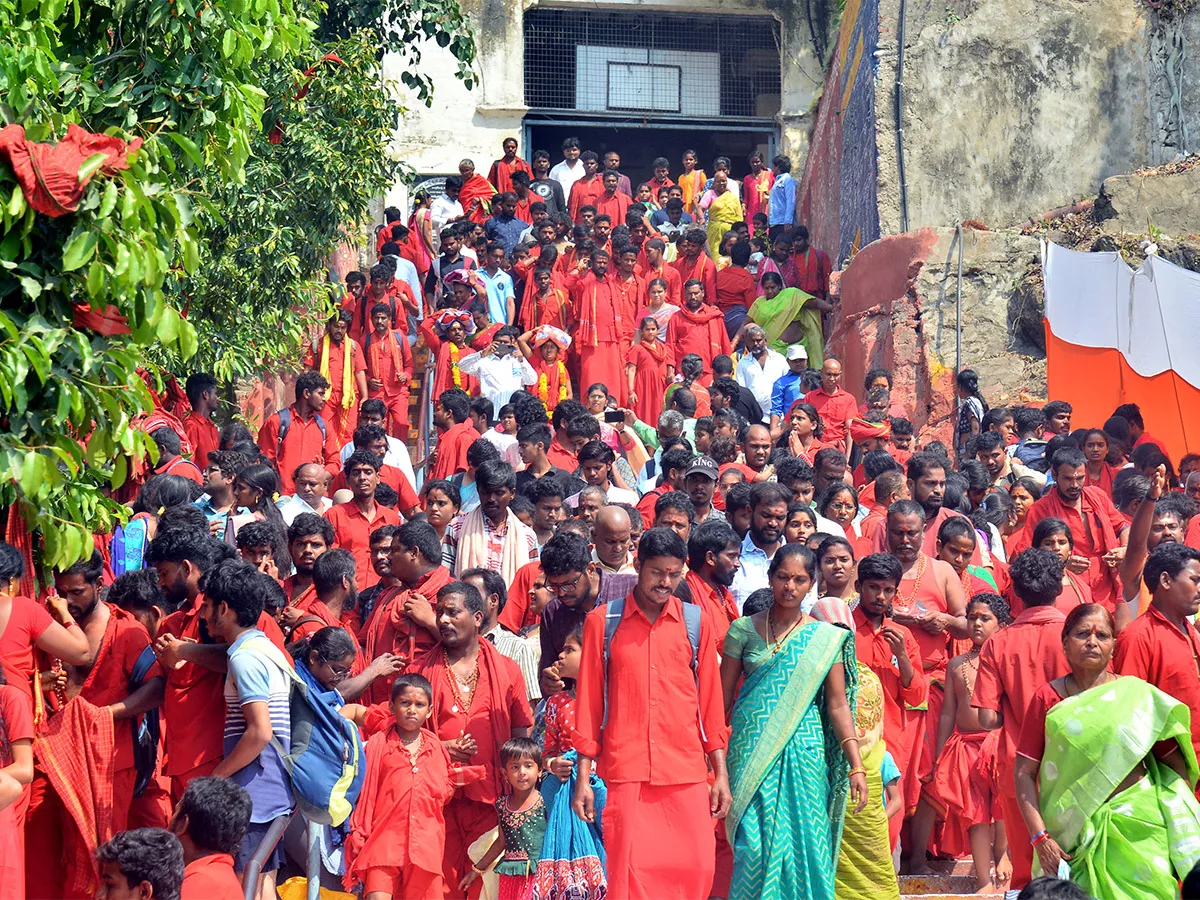 Indrakeeladri Bhavani Deeksha Photos - Sakshi